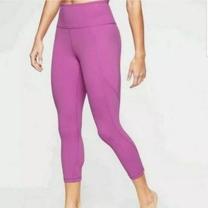New Athleta Powervita Salutation Stash Pocket Capr